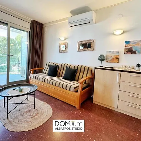 Domuum Holidays - Albatros Family Apartment Salou