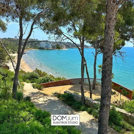 Domuum Holidays - Albatros Family